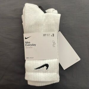 Nike Everyday Crew Socks